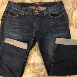 Arizona Dark Wash Cuffed Capris 15